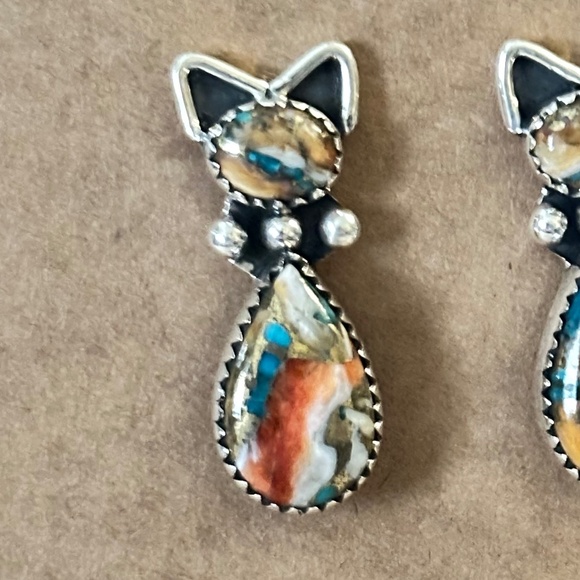 925 SS, Spiny Oyster Copper Turquoise cat dangle earrings NWOT - Picture 8 of 13